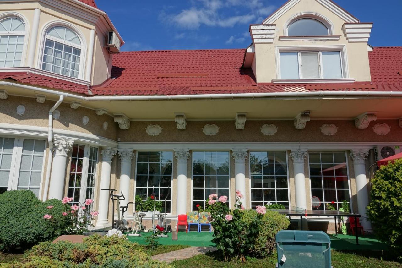 White House Apartments Odessa Esterno foto