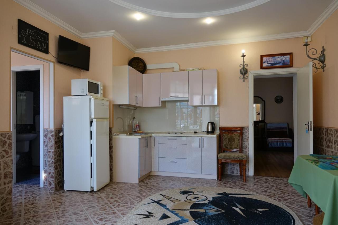 White House Apartments Odessa Esterno foto