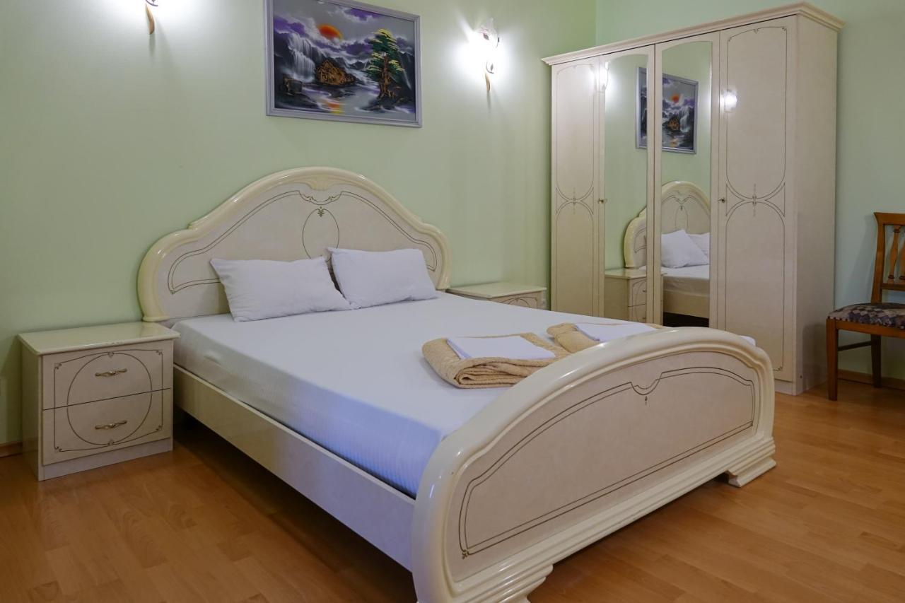 White House Apartments Odessa Esterno foto