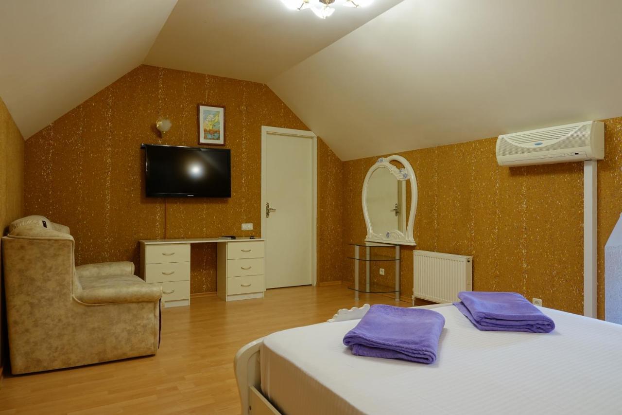 White House Apartments Odessa Esterno foto