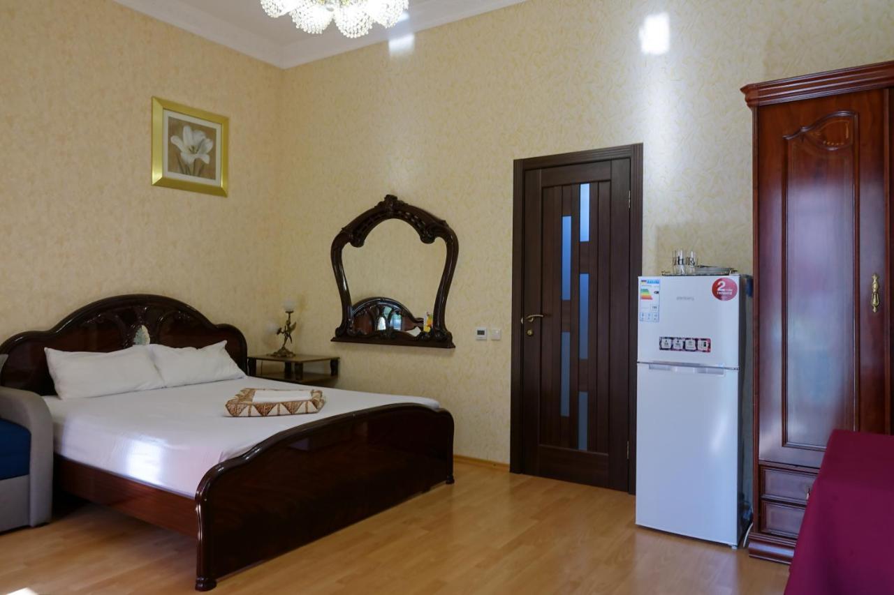 White House Apartments Odessa Esterno foto