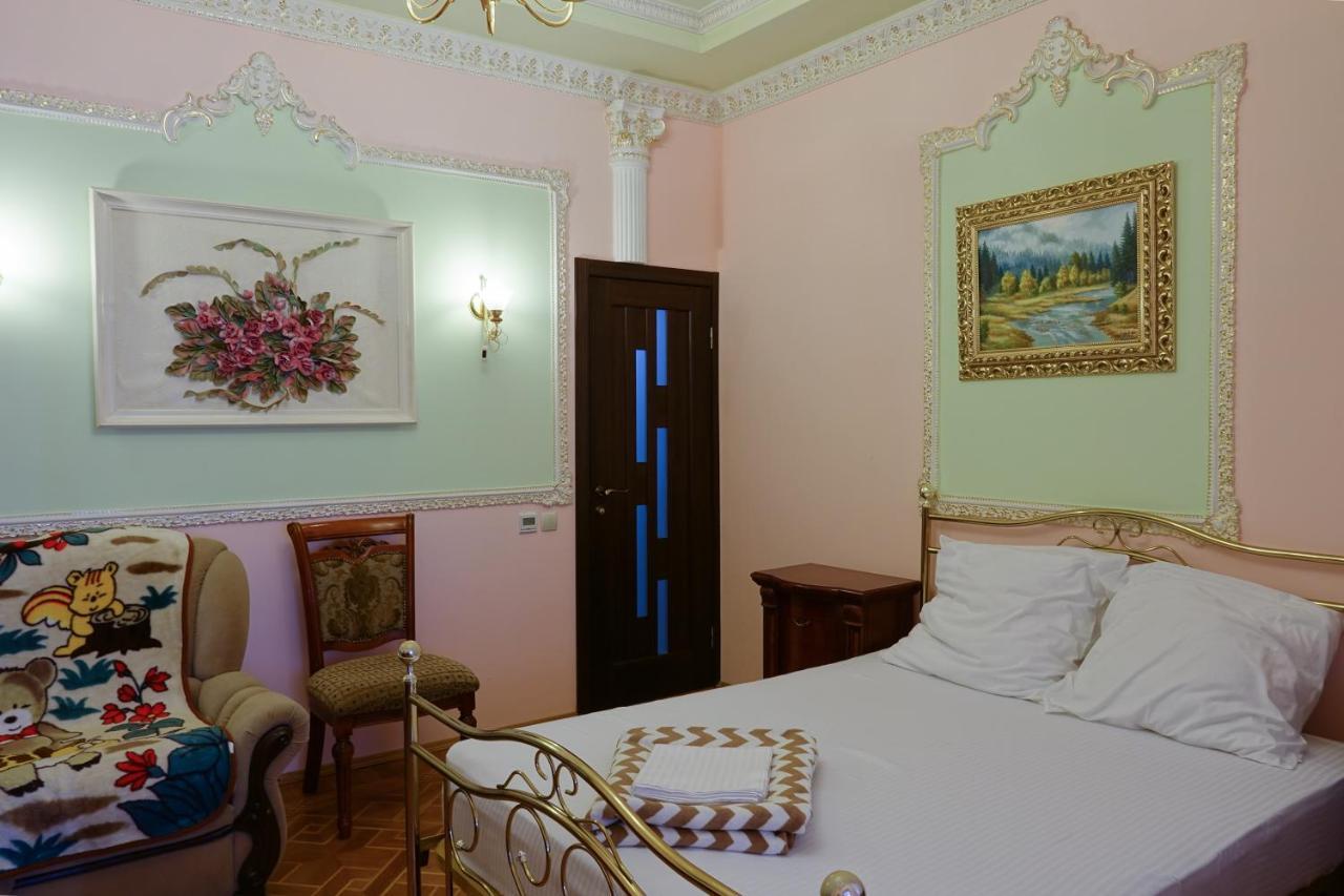 White House Apartments Odessa Esterno foto
