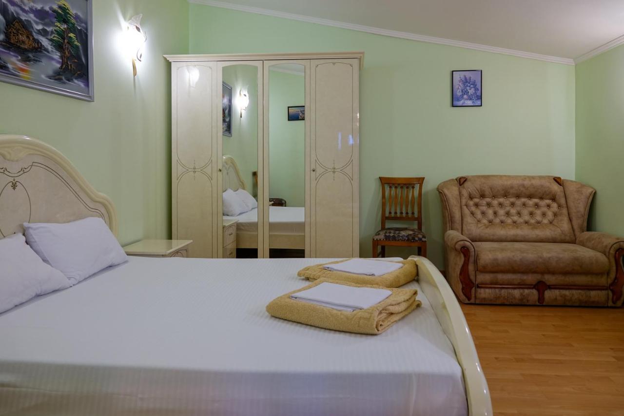 White House Apartments Odessa Esterno foto